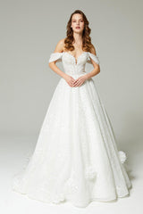 İrina Drapeli Üç Boyut Dantelli A Kesim Gelinlik - Mediha Cambaz Bridal