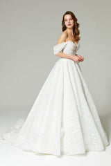 İrina Drapeli Üç Boyut Dantelli A Kesim Gelinlik - Mediha Cambaz Bridal