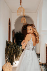 Jasmine Kasnak Üç Boyut Dantel A Kesim Gelinlik - Mediha Cambaz Bridal