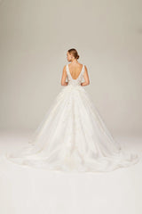 Jenna Üç Boyut Dantel Prenses Model Gelinlik - Mediha Cambaz Bridal