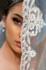 Joel Kenar Ucu Dantelli Kırık Beyaz Kısa Kloş Duvak - Mediha Cambaz Bridal