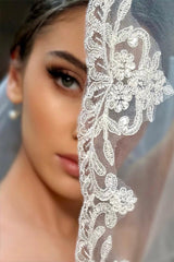 Joelin Kırık Beyaz Kenar Ucu Dantelli Uzun Kloş Duvak - Mediha Cambaz Bridal