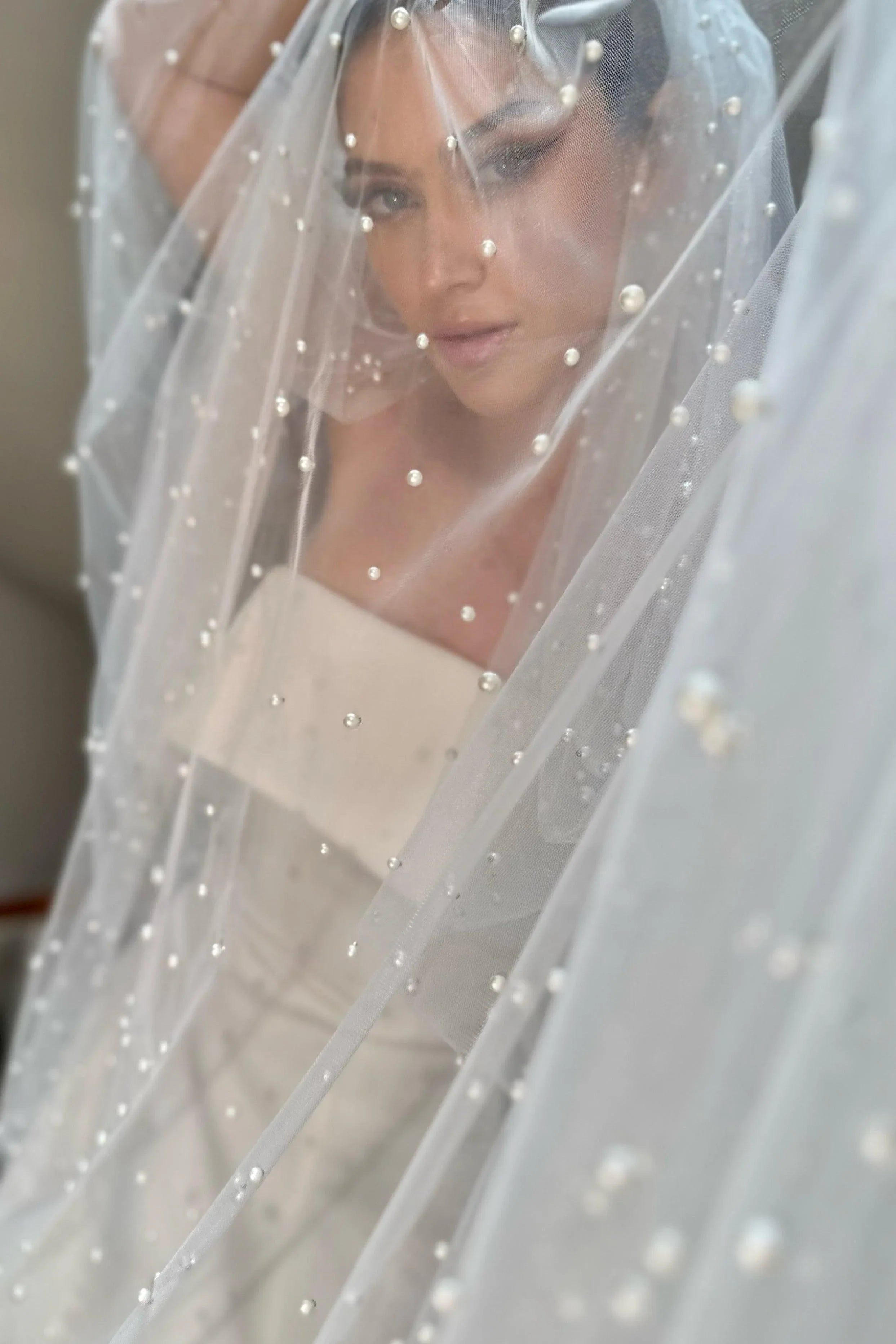 Karl İnci İşlemeli Uzun Hayal Tül Duvak - Mediha Cambaz Bridal