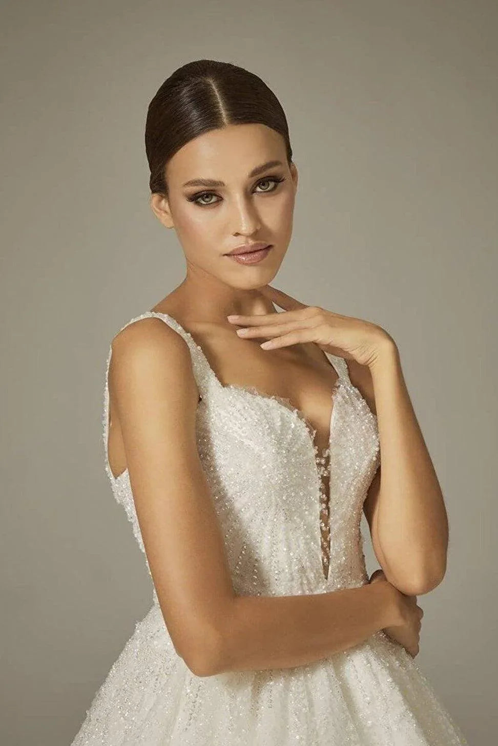 Karla Taş İşlemeli Prenses Model Gelinlik - Mediha Cambaz Bridal