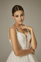 Karla Taş İşlemeli Prenses Model Gelinlik - Mediha Cambaz Bridal