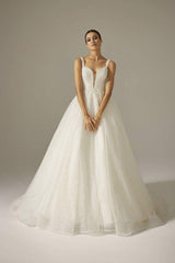 Karla Taş İşlemeli Prenses Model Gelinlik - Mediha Cambaz Bridal