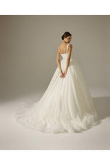 Karla Taş İşlemeli Prenses Model Gelinlik - Mediha Cambaz Bridal