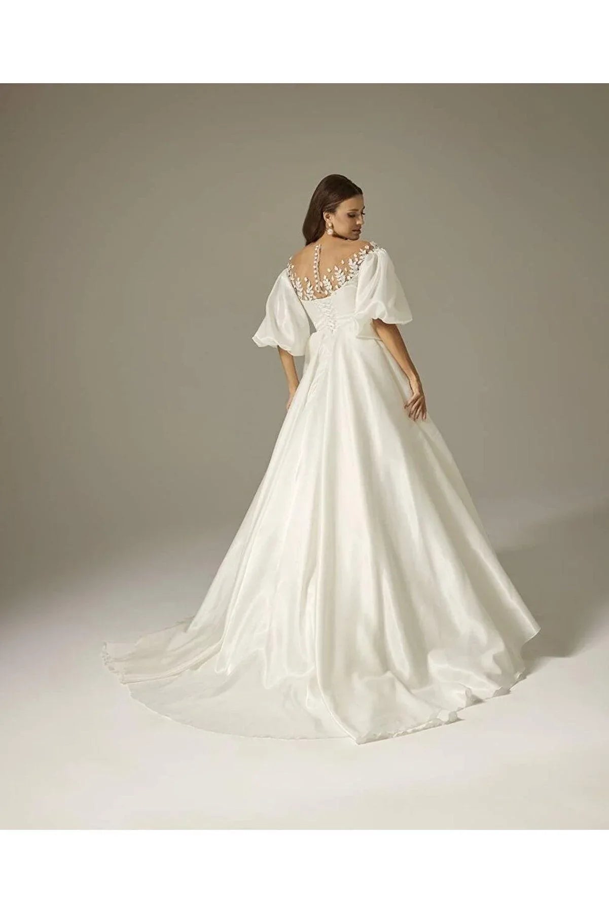 Lacie Saten Balon Kol A Kesim Gelinlik - Mediha Cambaz Bridal