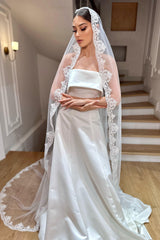 Laures Kenar Ucu Dantelli Kırık Beyaz Uzun Rahibe Duvak - Mediha Cambaz Bridal