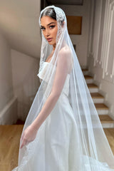 Laures Kenar Ucu Dantelli Kırık Beyaz Uzun Rahibe Duvak - Mediha Cambaz Bridal