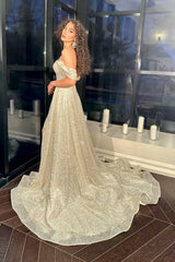 Leah Simli Dantel M Yaka Düz Kesim Gelinlik - Mediha Cambaz Bridal