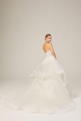 Lina Üç Boyutlu Dantel Straplez A Kesim Gelinlik - Mediha Cambaz Bridal