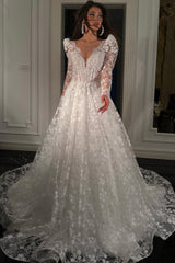 Lucia Fransız Dantel Kalp Yaka A Kesim Gelinlik - Mediha Cambaz Bridal