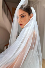 Lucy Kırık Beyaz Büzgülü Saydam Uzun İpek Tül Duvak - Mediha Cambaz Bridal