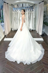 May Fileli Dantel V Yaka A Kesim Gelinlik - Mediha Cambaz Bridal