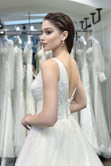 May Fileli Dantel V Yaka A Kesim Gelinlik - Mediha Cambaz Bridal