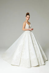 Meghan Işıltılı Üç Boyut Dantelli Prenses Gelinlik - Mediha Cambaz Bridal