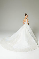 Meghan Işıltılı Üç Boyut Dantelli Kuyruklu Prenses Gelinlik - Mediha Cambaz Bridal