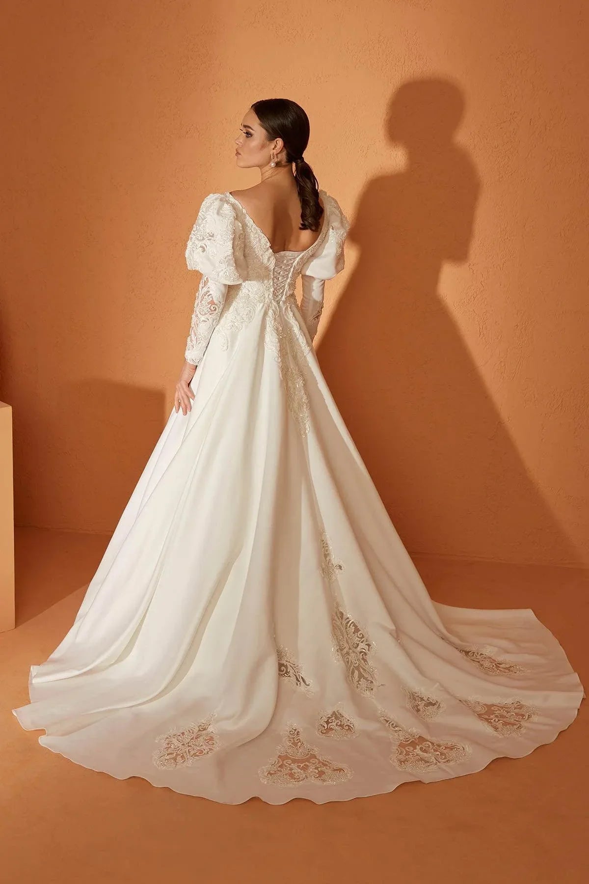 Minso 22 Fransız Dantel Drapeli A Kesim Gelinlik - Mediha Cambaz Bridal