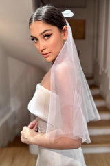 Parker Kırık Beyaz Fiyonklu Kısa İpek Tül Duvak - Mediha Cambaz Bridal