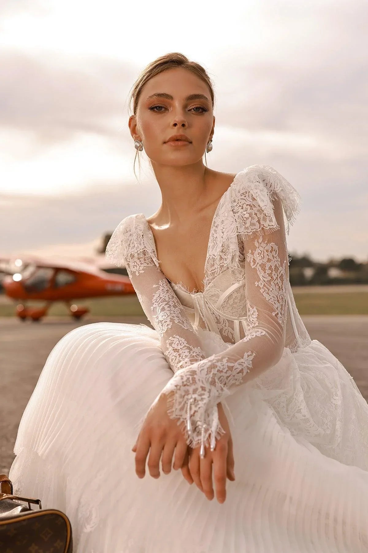 Perre Fransız Dantelli Kat Kat A Kesim Gelinlik - Mediha Cambaz Bridal