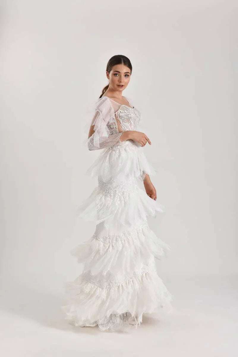 Perseus Çiçekli Dantel Tül Düz Kesim Gelinlik - Mediha Cambaz Bridal