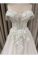 Pinknest Üç Boyutlu Dantel A Kesim Gelinlik - Mediha Cambaz Bridal