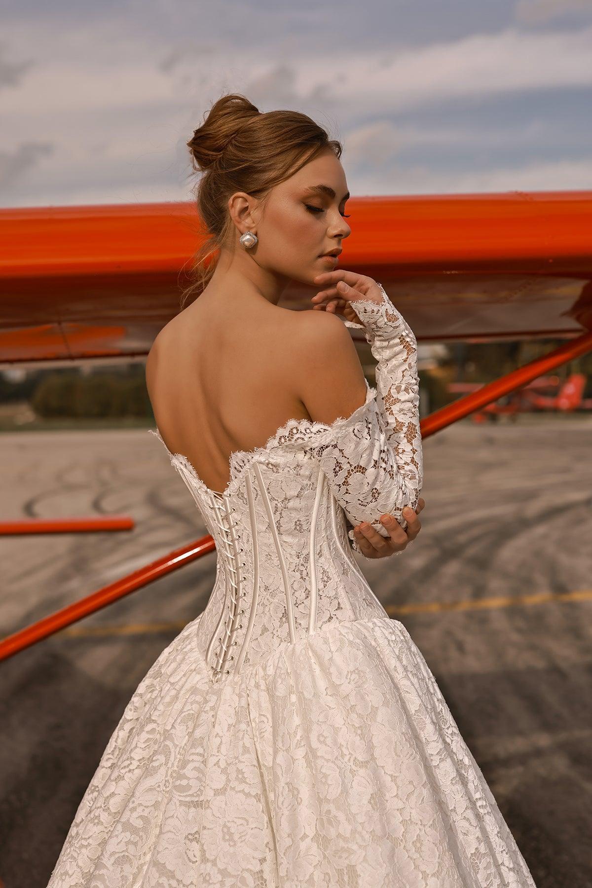 Ragetti Fransız Dantelli Havuz Yaka A Kesim Gelinlik - Mediha Cambaz Bridal