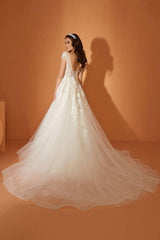 Rebecca V Yaka Üç Boyut Dantel A Kesim Gelinlik - Mediha Cambaz Bridal