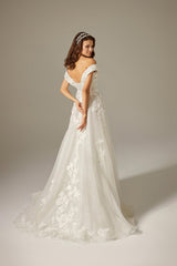 Reffa Simli Dantel Kayık Yaka A Kesim Gelinlik - Mediha Cambaz Bridal