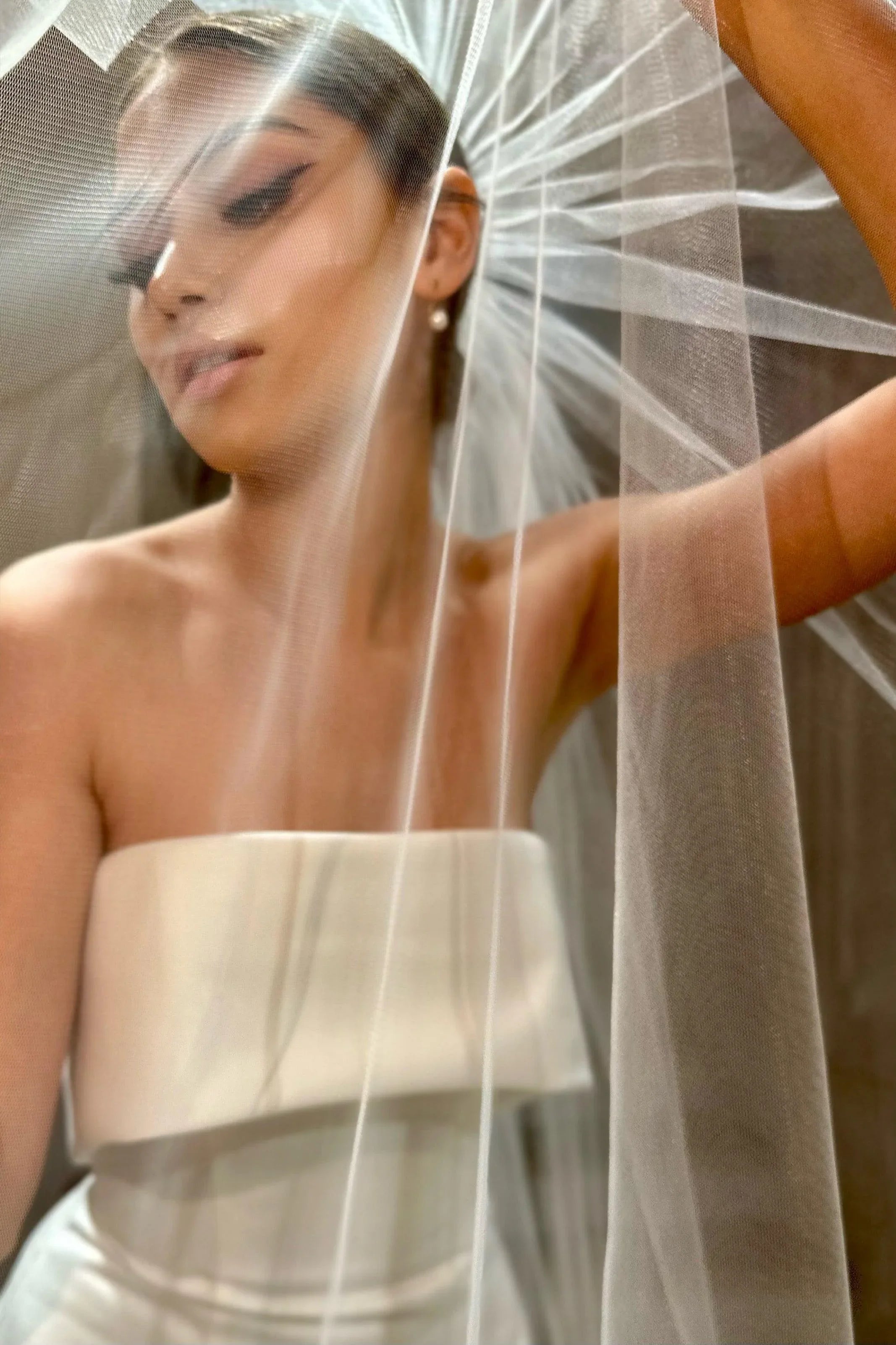 Rein Kırık Beyaz Taraklı Uzun Hayal Tül Duvak - Mediha Cambaz Bridal
