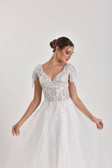 Sasha Dantel Apoletli V Yaka A Kesim Gelinlik - Mediha Cambaz Bridal