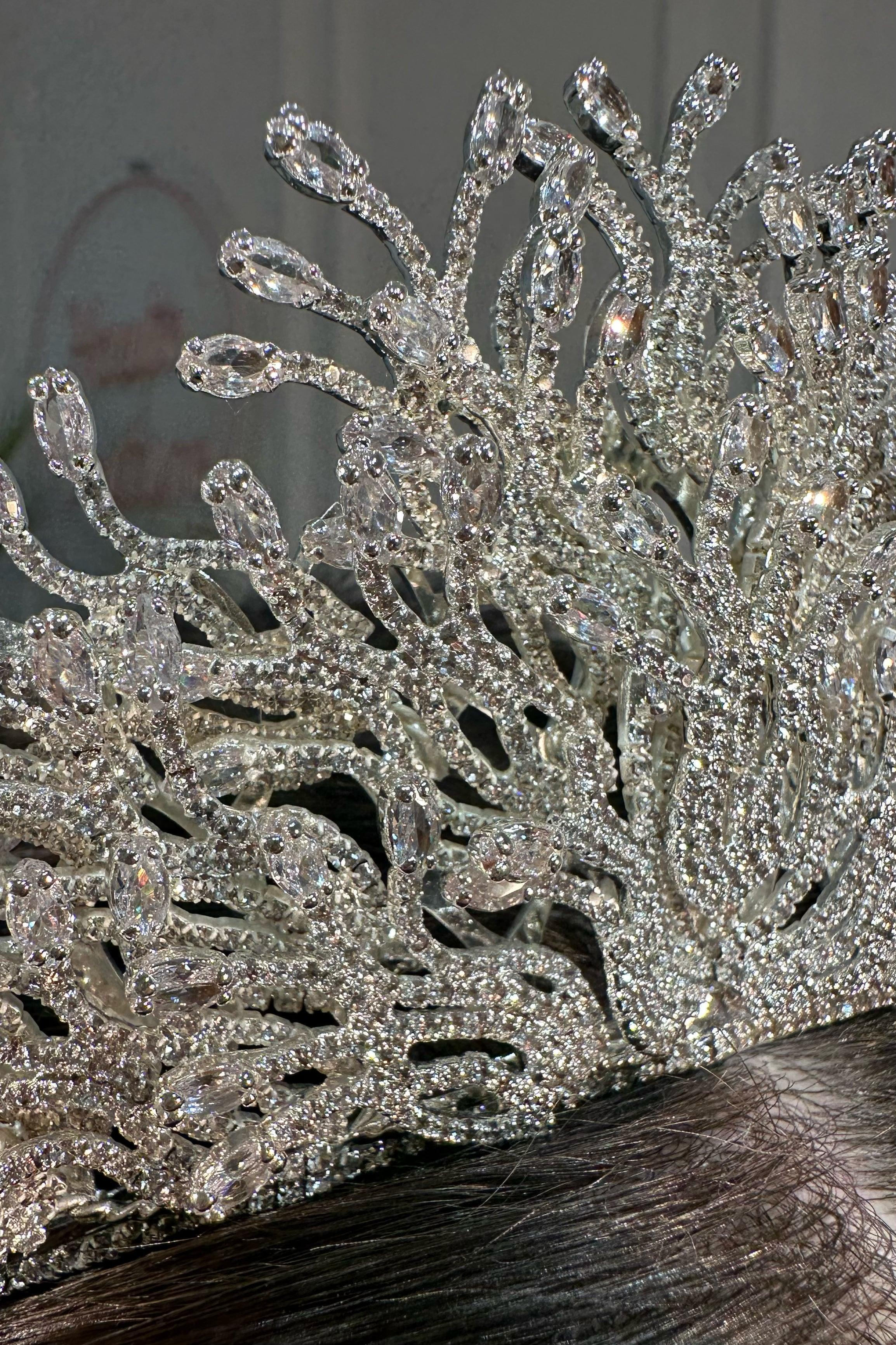Sesil Zirkon ve Kristal Taşlı Gelin Tacı - Mediha Cambaz Bridal