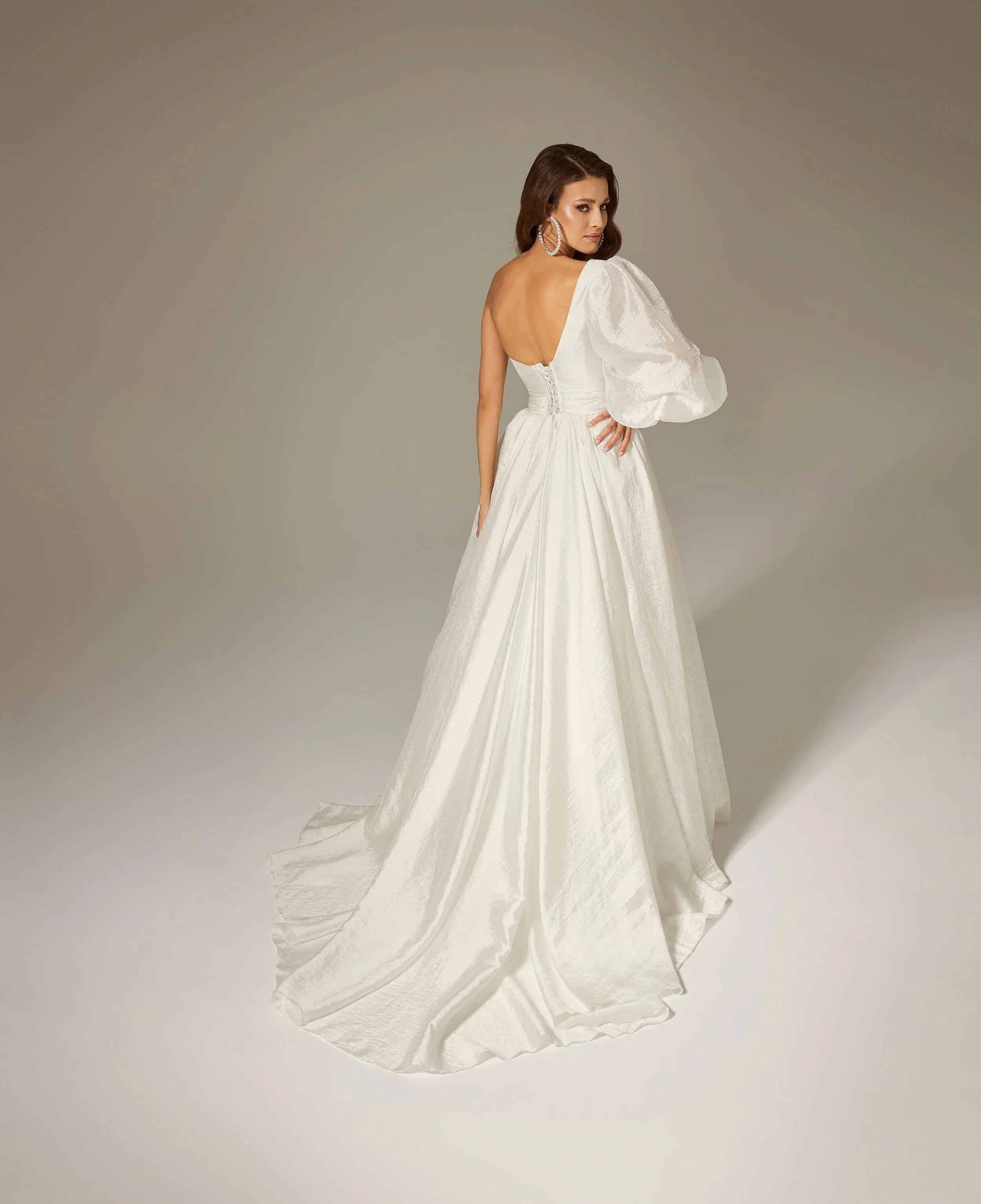 Seventy Hint İpek Dantel A Kesim Gelinlik - Mediha Cambaz Bridal