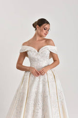 Shado İşlemeli Dantel Prenses Model Gelinlik - Mediha Cambaz Bridal