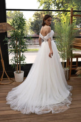 Sinetra Düşük Kollu Tül Drapeli A Kesim Gelinlik - Mediha Cambaz Bridal