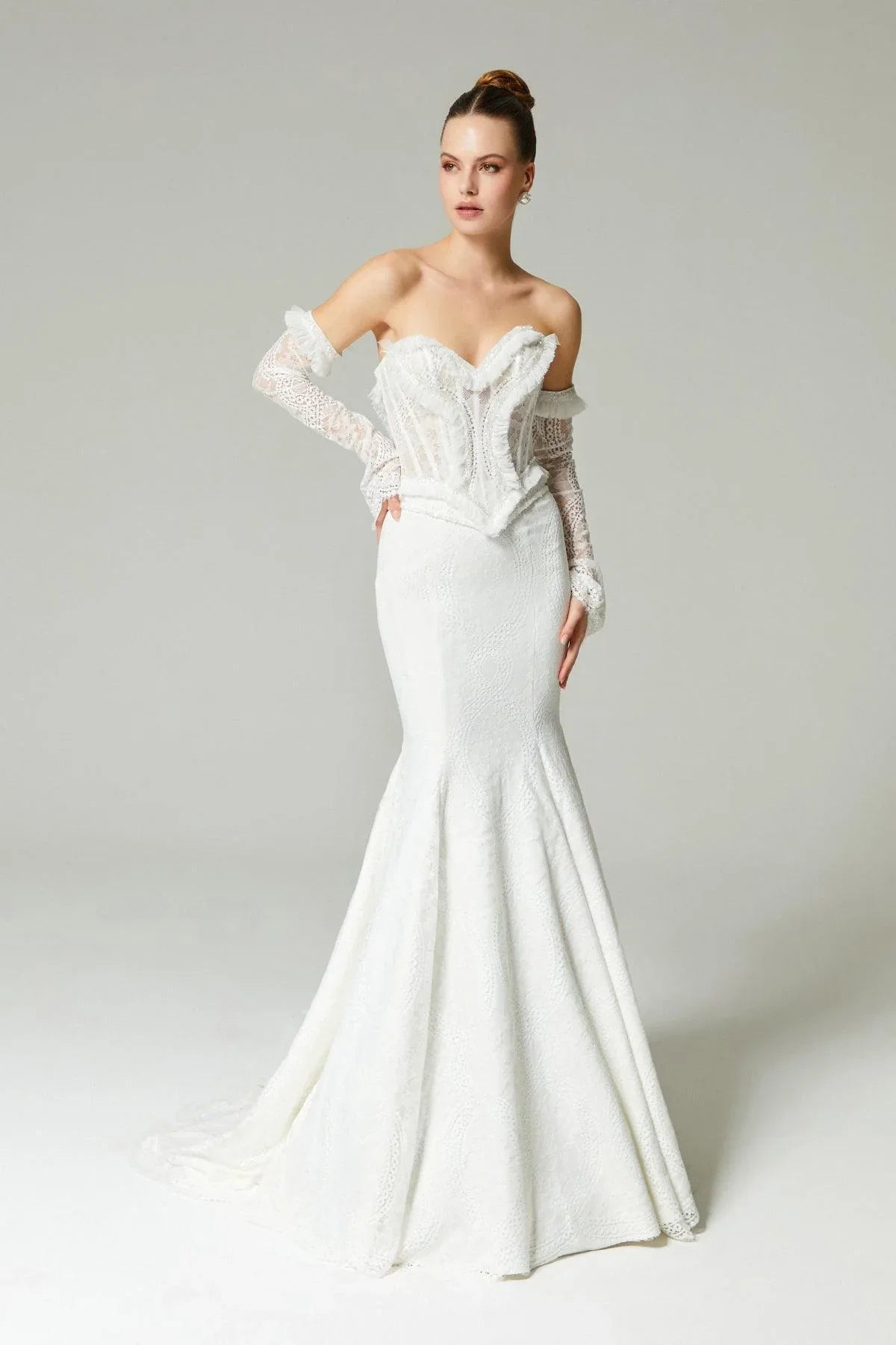 Swann Fransız Dantel Korsajlı İki Parça Balık Gelinlik - Mediha Cambaz Bridal