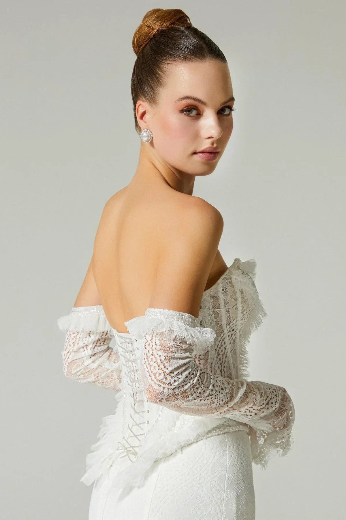 Swann Fransız Dantel Korsajlı İki Parça Balık Gelinlik - Mediha Cambaz Bridal