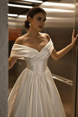 Tirinity Madonna Yaka A Kesim Saten Gelinlik - Mediha Cambaz Bridal