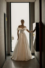 Tirinity Madonna Yaka A Kesim Saten Gelinlik - Mediha Cambaz Bridal