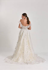 Universe Dantel Düşük Kollu A Kesim Gelinlik - Mediha Cambaz Bridal