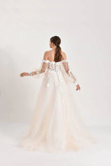 Vela Çiçek Dantel Düşük Kol A Kesim Gelinlik - Mediha Cambaz Bridal