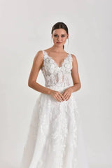 Volans Üç Boyutlu Dantel Düz Kesim Gelinlik - Mediha Cambaz Bridal