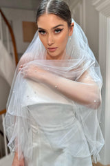 Zelda Kırık Beyaz Seyrek İnci İşlemeli Kısa Duvak - Mediha Cambaz Bridal