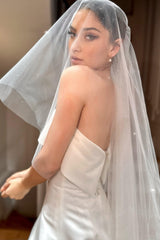 Zeo Kırık Beyaz Işıltılı Uzun Tül Duvak - Mediha Cambaz Bridal