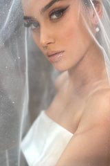 Zeo Kırık Beyaz Işıltılı Uzun Tül Duvak - Mediha Cambaz Bridal