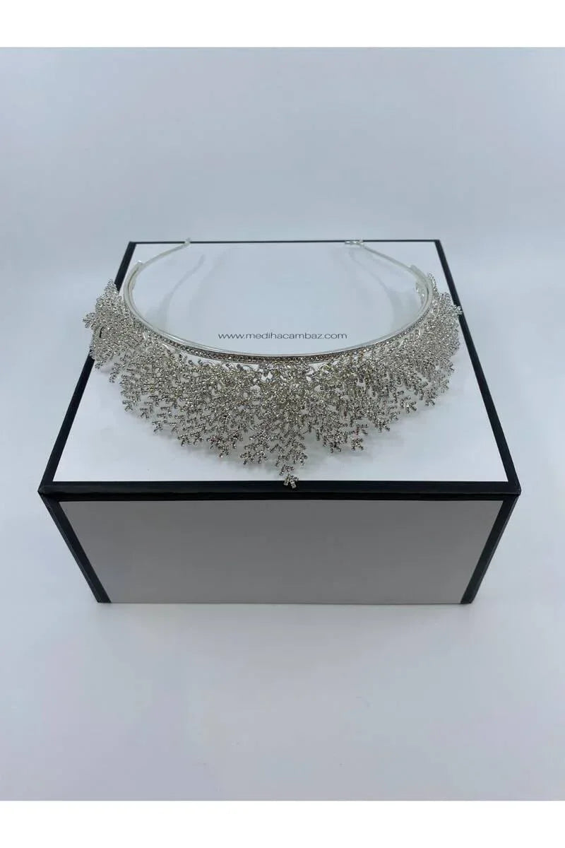 Zirkon Taşlı Yapraklardan Asimetrik Gelin Saç Aksesuarı - Mediha Cambaz Bridal