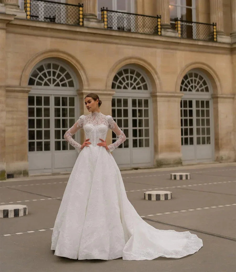 Kış Düğünleri İçin Gelinlik Önerileri: Model, Kumaş ve Stil Rehberi - Mediha Cambaz Bridal