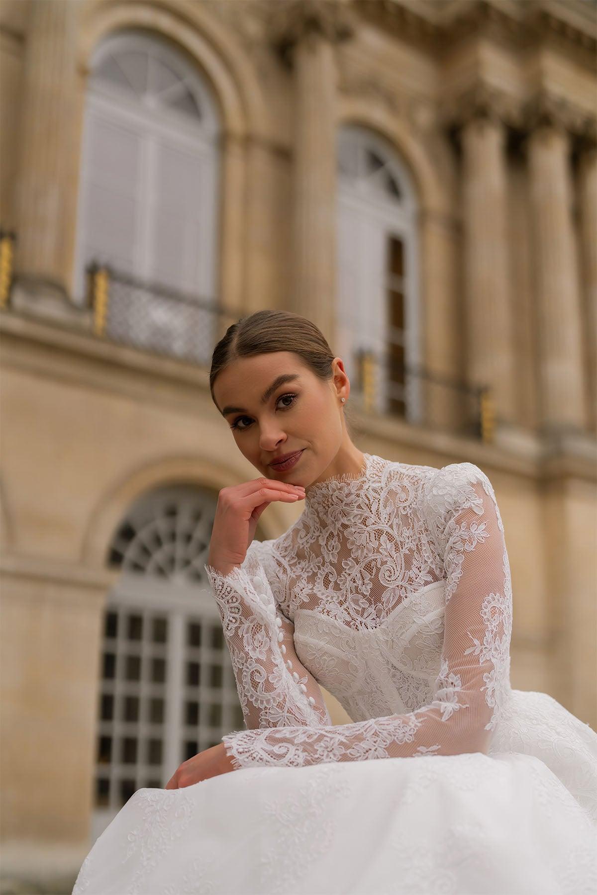 Uzun Boylu Gelinler İçin Kusursuz Silüet: 2025 Gelinlik Modelleriyle Zarafetinizi Yansıtın - Mediha Cambaz Bridal