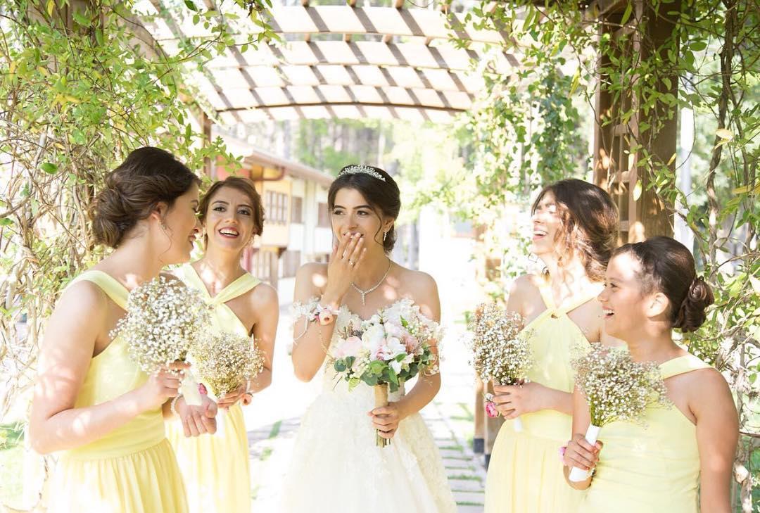 Hangi Mevsimde Hangi Düğün Çiçeği? - Mediha Cambaz Bridal